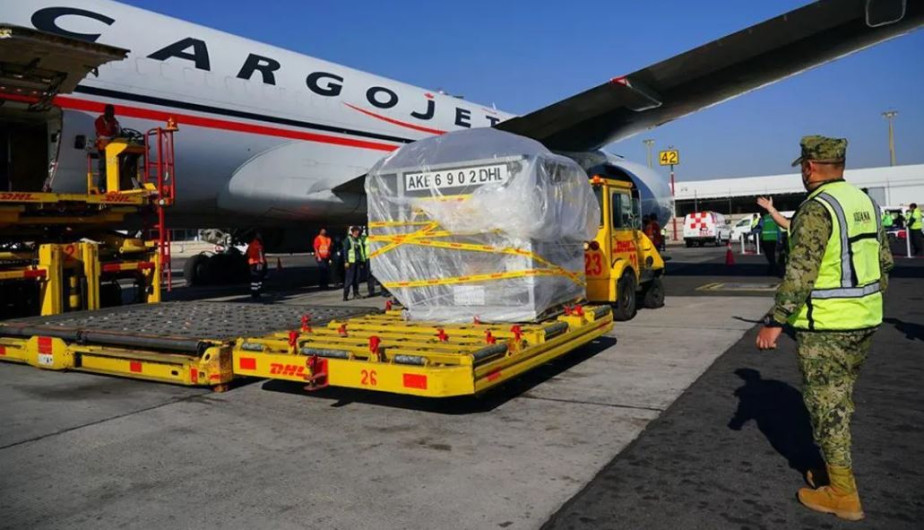 Llegará hoy a México un nuevo lote con más de 50 mil vacunas contra el COVID-19 de Pfizer 