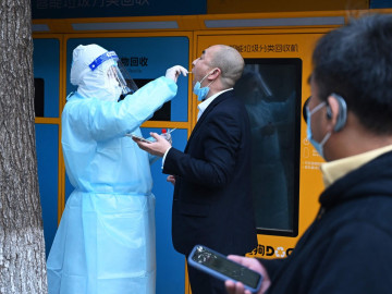 Tras protestas gobierno disminuye medidas anticovid en Shanghái