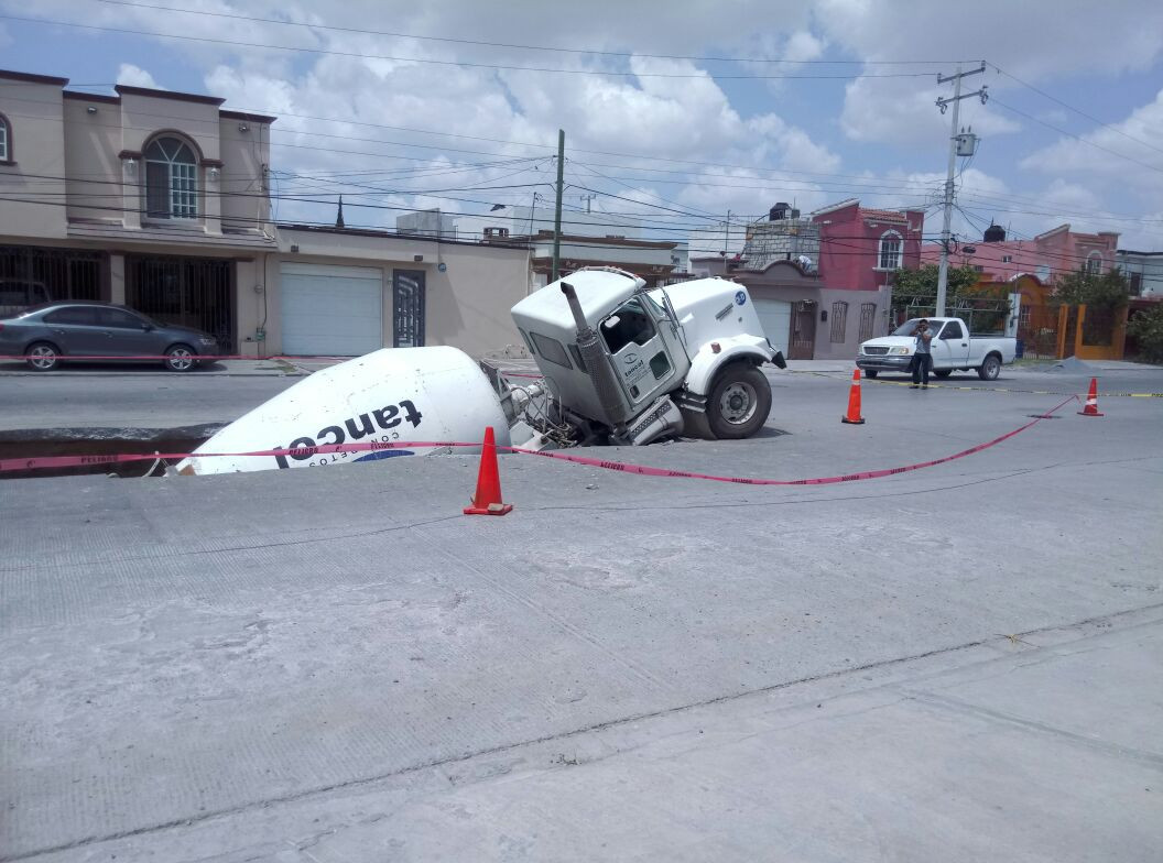 Drenaje colapsado tenia más de 40 años de antigüedad: Comapa