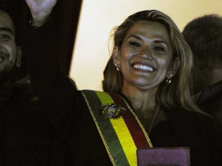 Presidenta interina de Bolivia, en busca de derogar la reelección