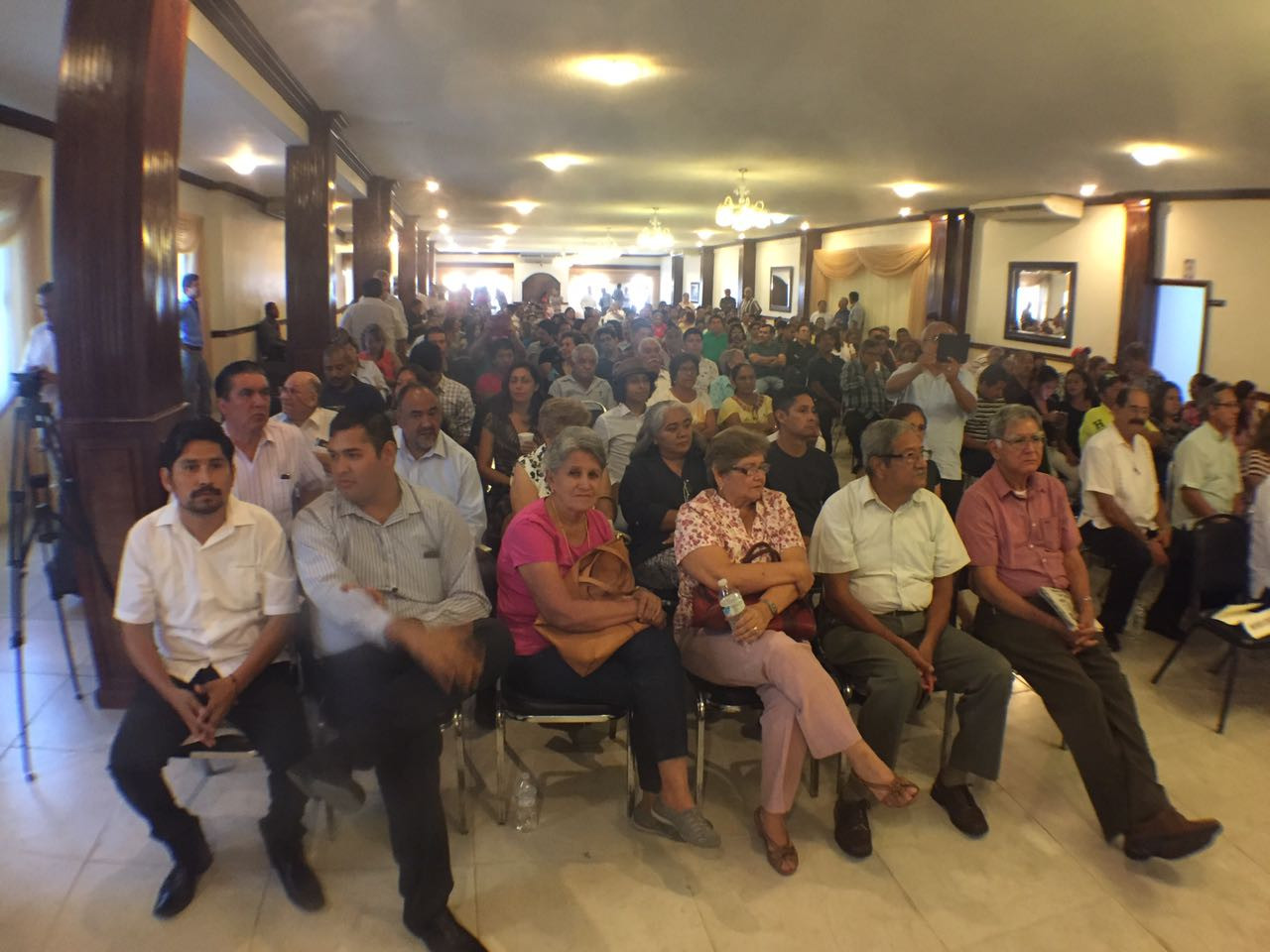 Pedro Salmerón presenta Los Carrancistas en Madero 