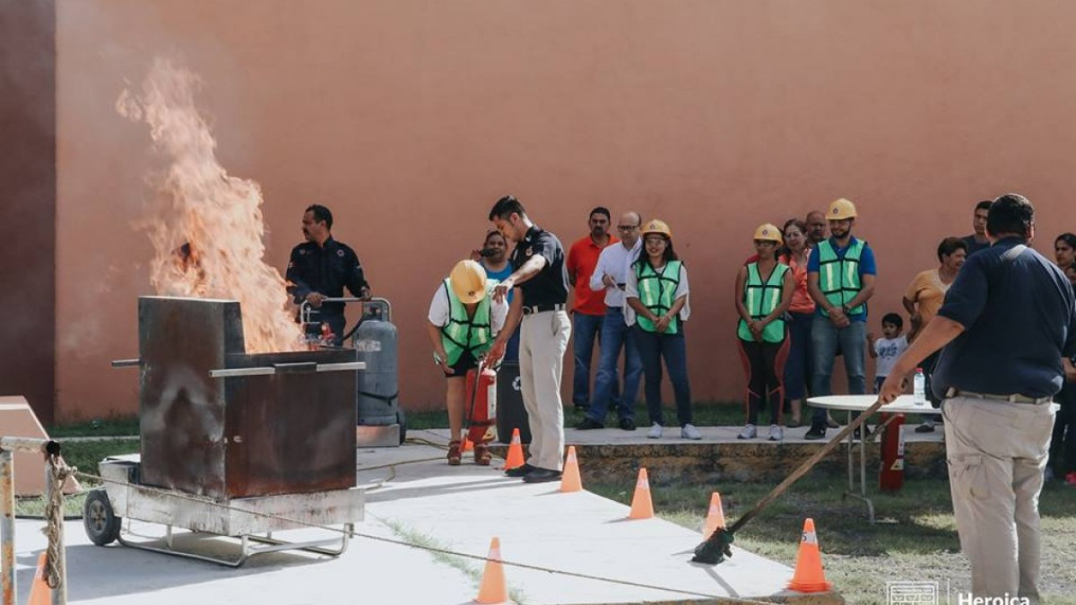 Imparten taller de Primeros Auxilios