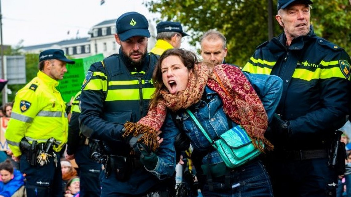  Ola de protestas en varios países del mundo en contra del cambio climatico