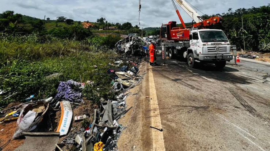 Accidente de autobús de carretera en Brasil deja 37 fallecidos