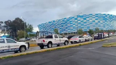 Violencia en Puebla: riña cerca del estadio Cuauhtémoc deja un muerto y un herido