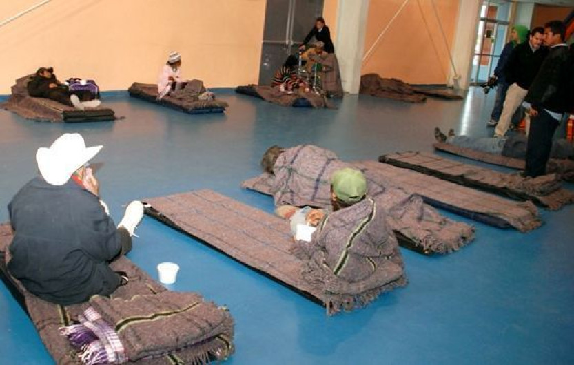 Ante bajas temperaturas PC asiste y lleva a personas a albergues 