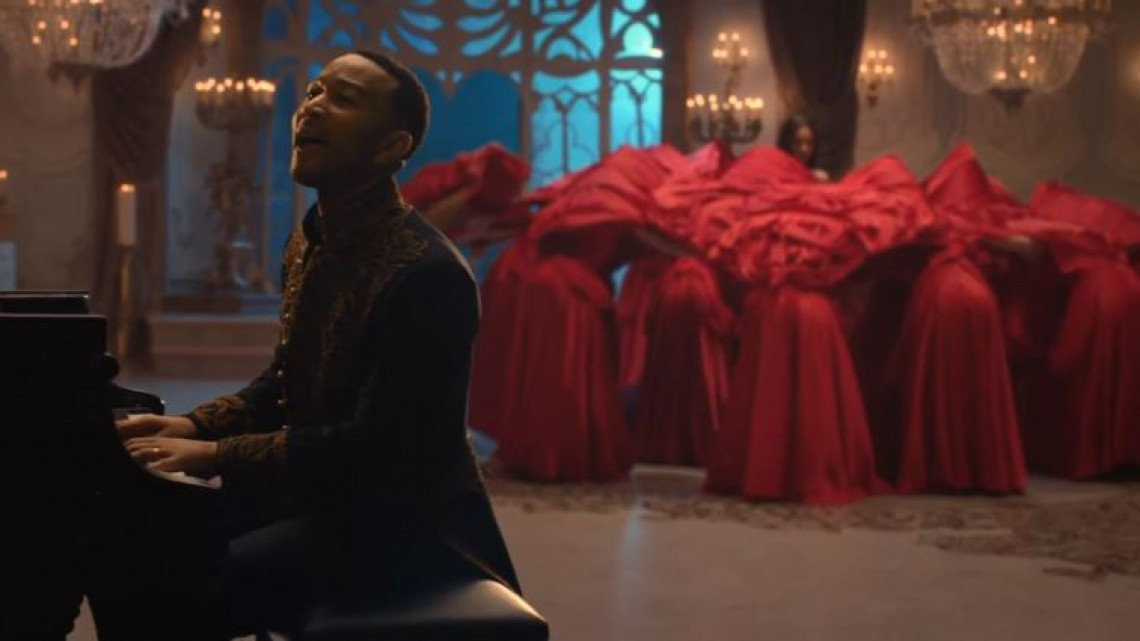 Ariana Grande y John Legend estrenan video de "La bella y la Bestia"