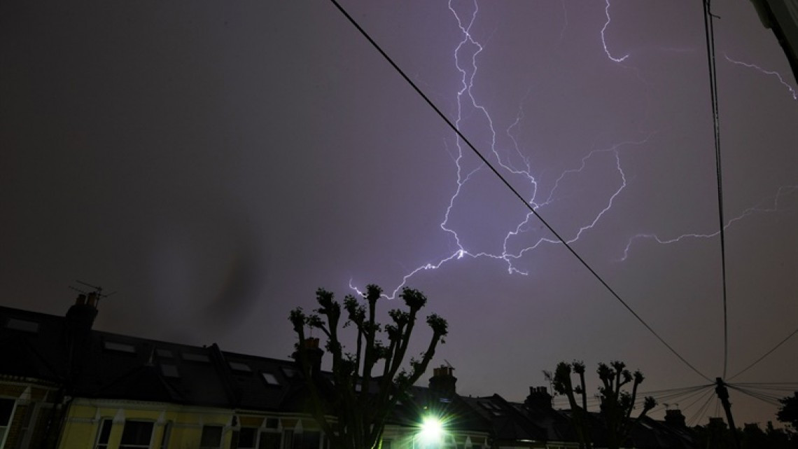 Así se vivió la tormenta de relámpagos en Reino Unido