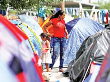 Migrantes deben regresar a sus países si buscan asilo