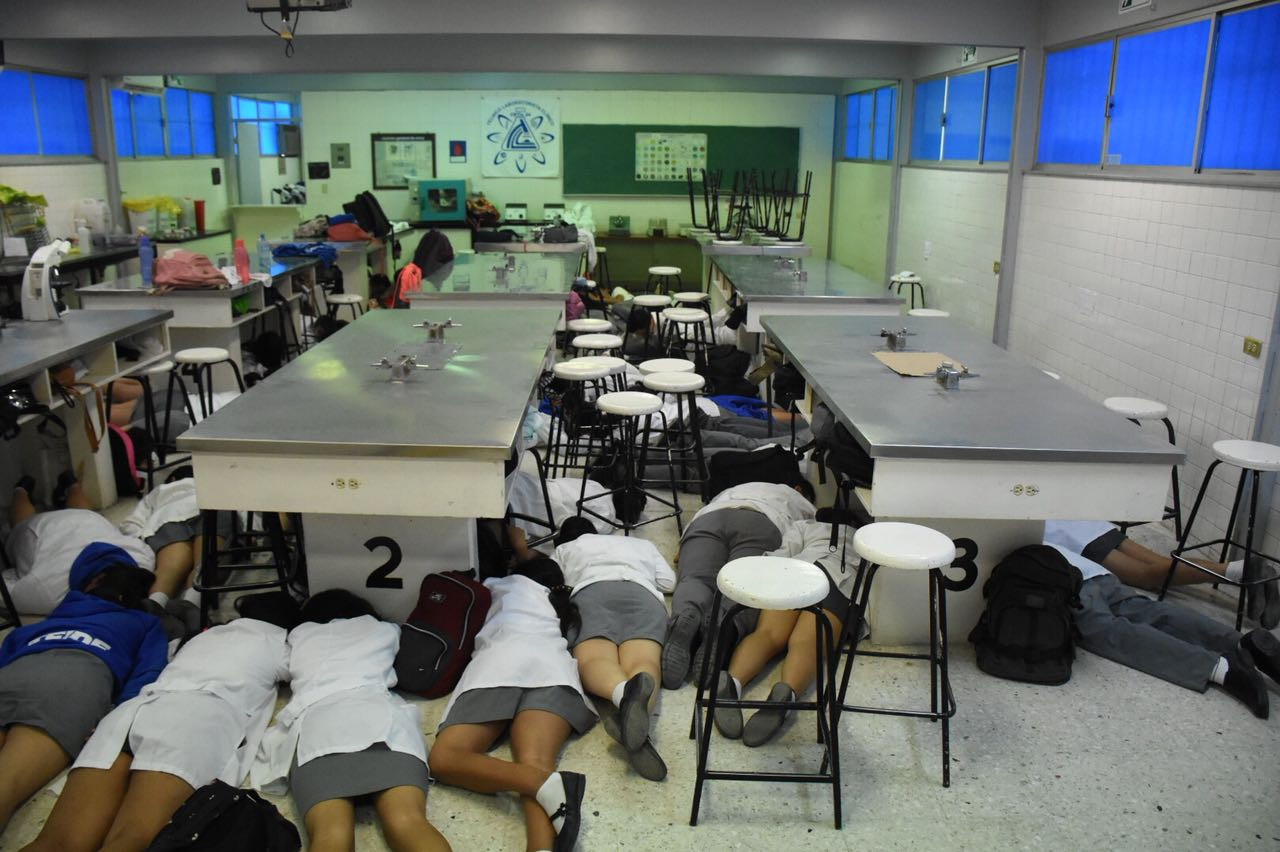 Simulan balacera en CBTIS de Victoria