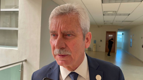 Se suma Zertuche a llamado para evitar pintar fachadas con colores partidistas 