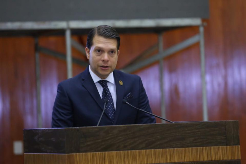 Gobierno estatal dona predio a Marina