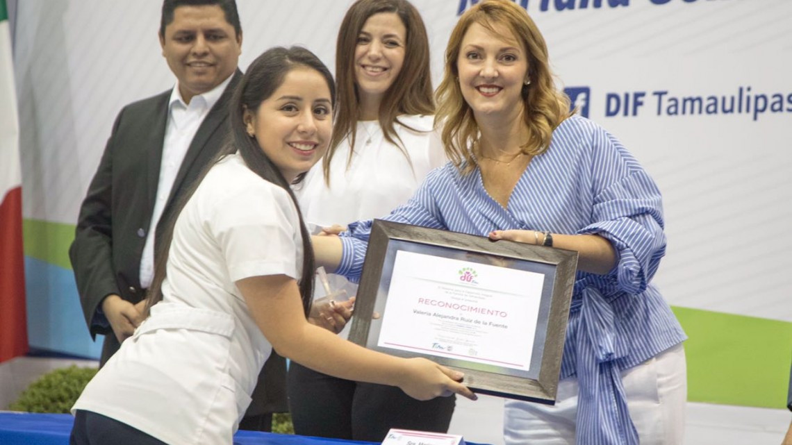 Se gradúa generación #14 de la Licenciatura en Terapia Física