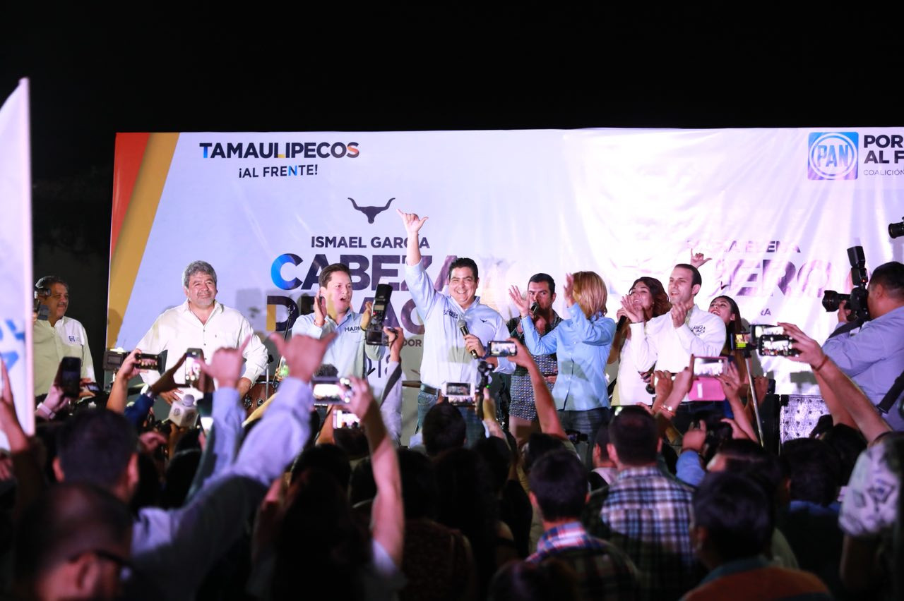 Jóvenes tamaulipecos muestran apoyo a Ismael García Cabeza de Vaca