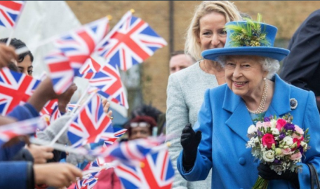 Reina Isabel II insiste en concreción del Brexit el 31 de octubre 