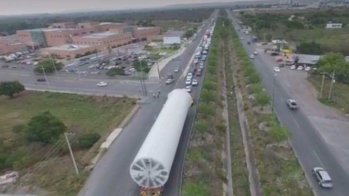 Cruza por Tamaulipas Segundo convoy de tanques fermentadores