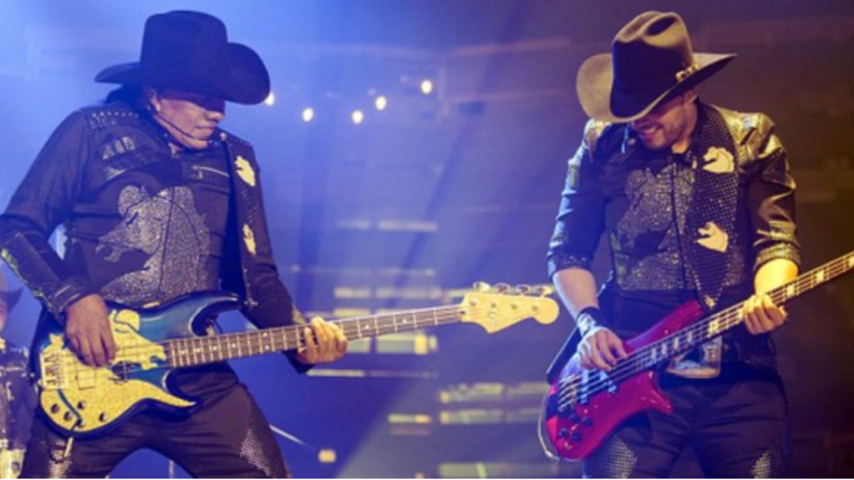 Éxito total de Bronco en el festival Vive Latino 2017