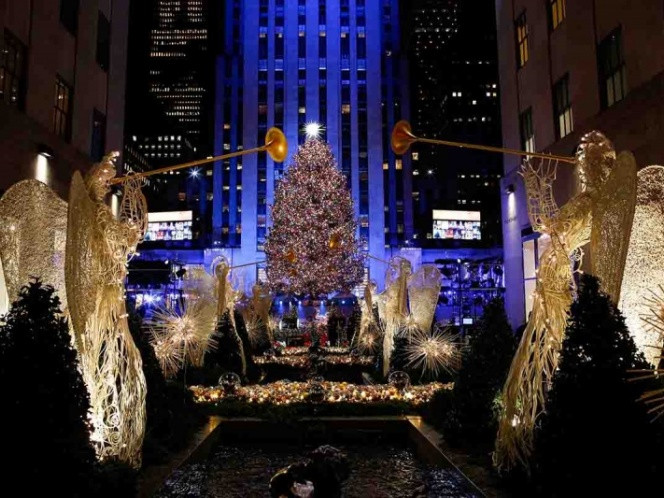 Así fue el encendido del emblemático árbol de Navidad en NY