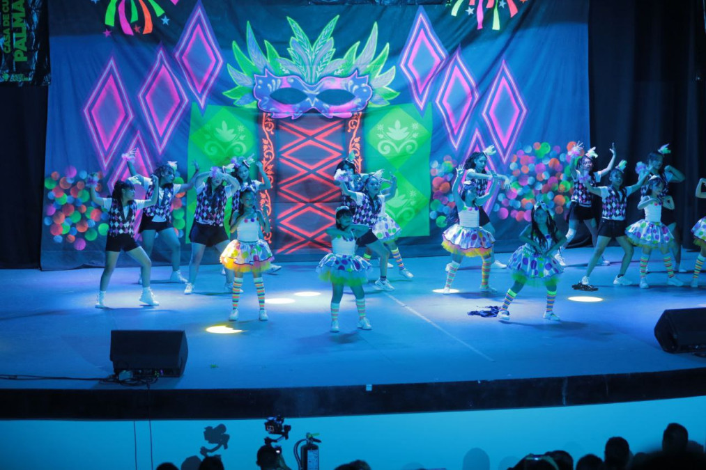 Presentan alumnos de las casas de la cultura Exposición Carnaval del Corazón de Tamaulipas