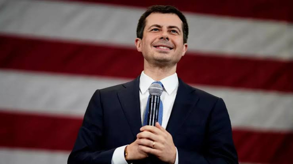 Pete Buttigieg es nominado como Secretario de Transporte por Biden