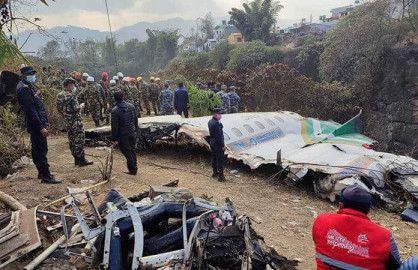 Nepal concluye las operaciones de rescate del avión accidentado