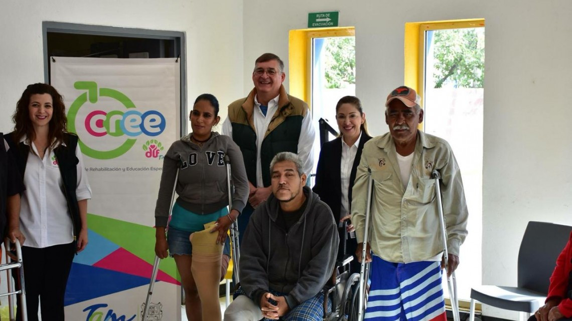 Apoya DIF a personas con discapacidad