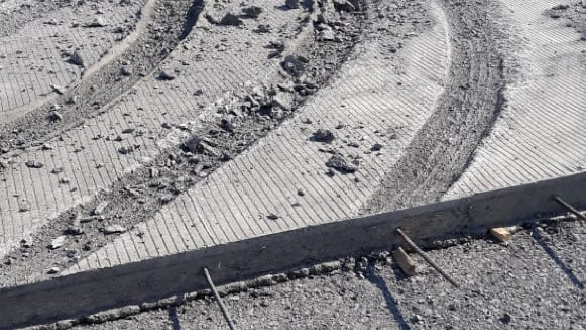 Dañan calle y pide Municipio respetar obras