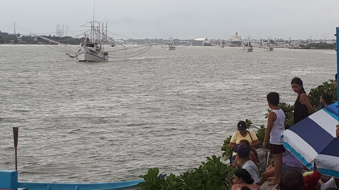 Salen a la mar 200 embarcaciones pesqueras en busca de camarón