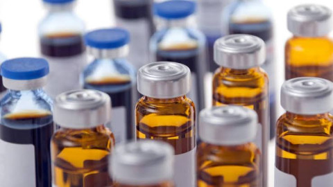 Aseguradoras no cubrirán gastos médicos mayores por COVID-19 a quienes hayan ingenio dióxido de cloro