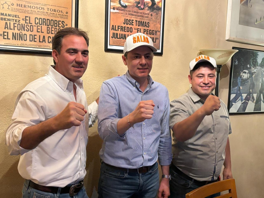 Advierte Alfonso Salas que señalará malas actuaciones de sus contrincantes 