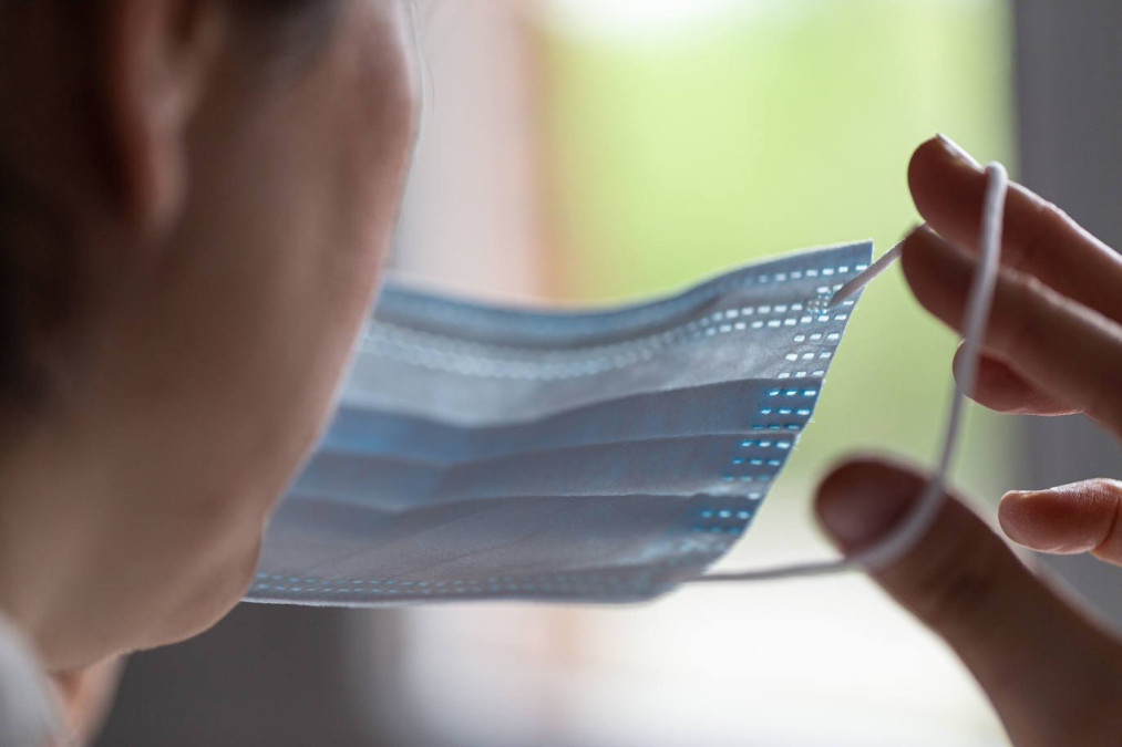 España retirará su uso obligatorio al aire libre