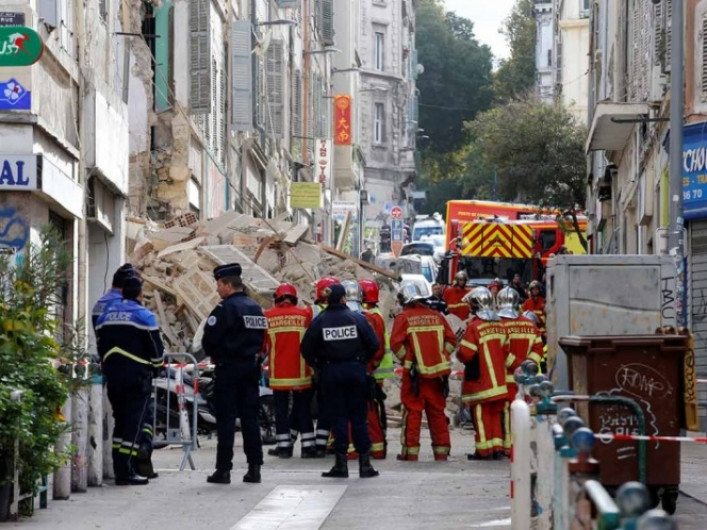 3 muertos tras derrumbe de edificios en Francia