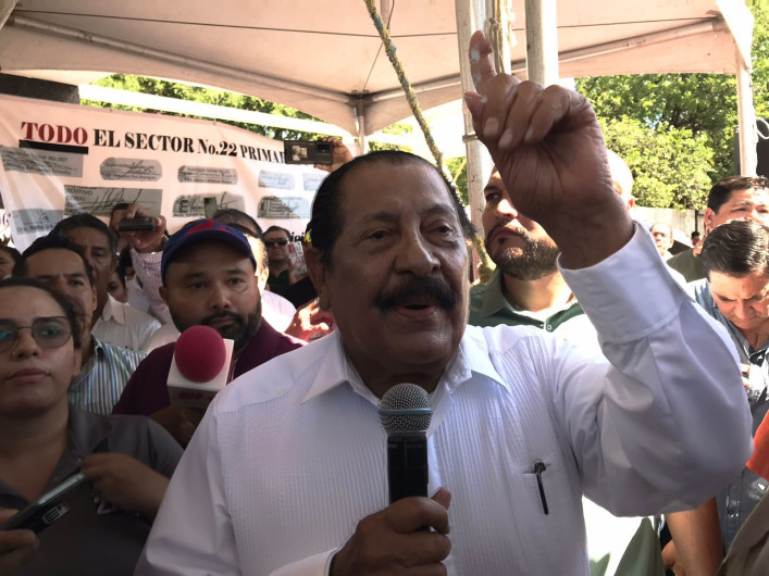 Maestros piden salida de titular de la SET 