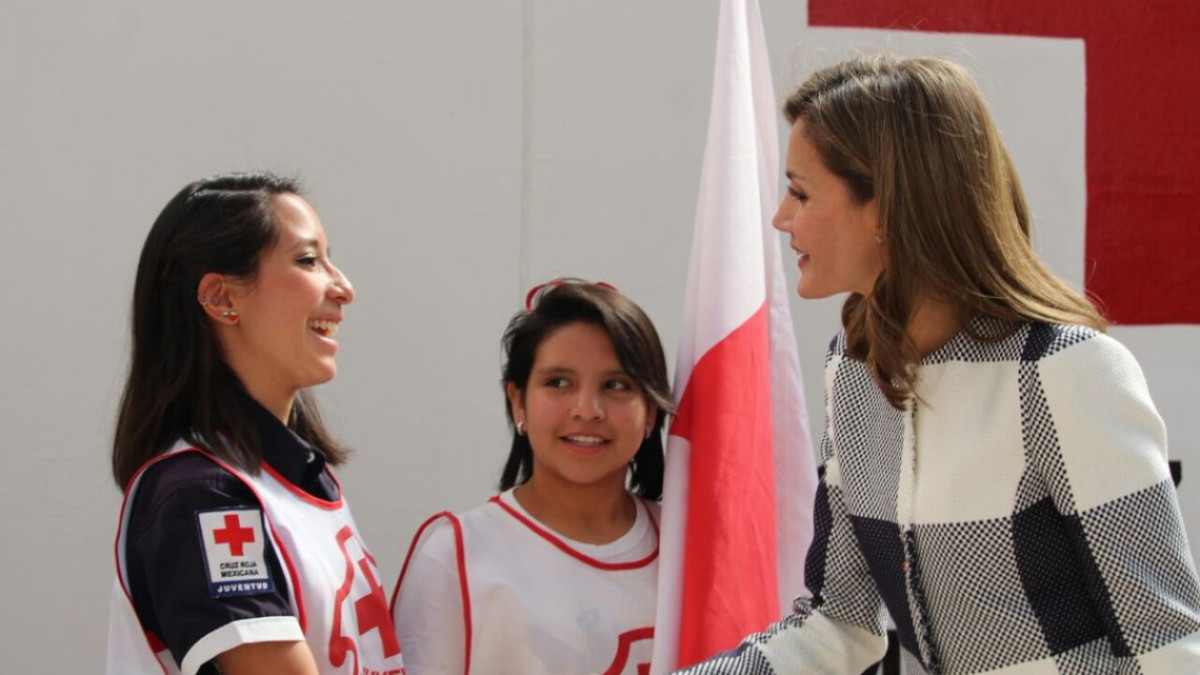 Reina Letizia visita la Cruz Roja Mexicana