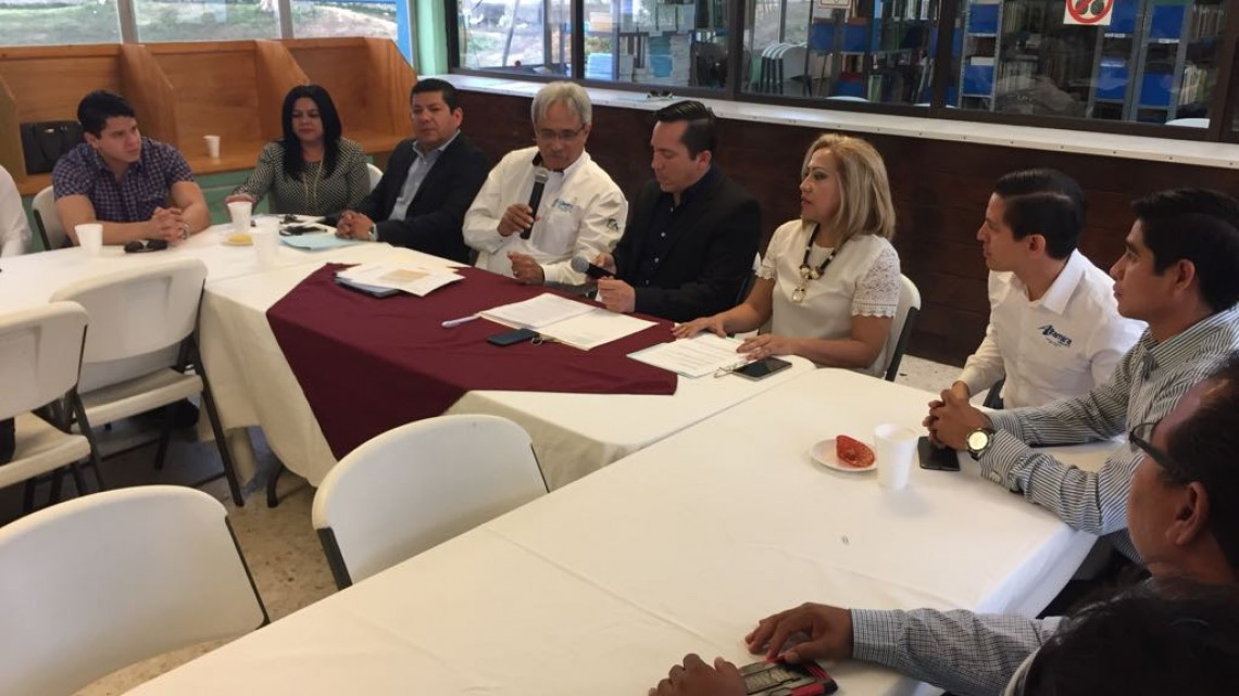 Empresarios buscan la obtención de créditos blandos, para poder lograr fortalecer sus empresas.