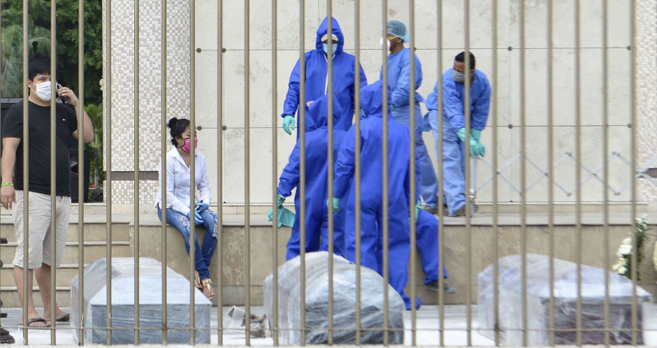 Japón registra 25 muertes por coronavirus, la más alta para un día 