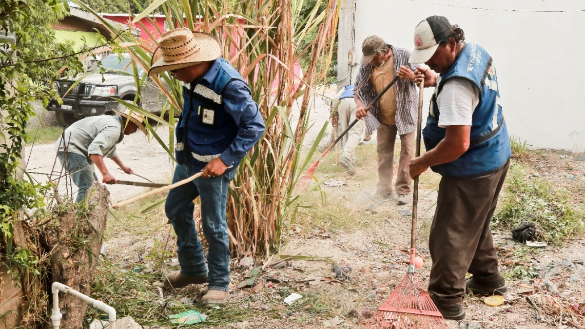 Lleva DIF Jueves de Visita a Maribel Ramírez