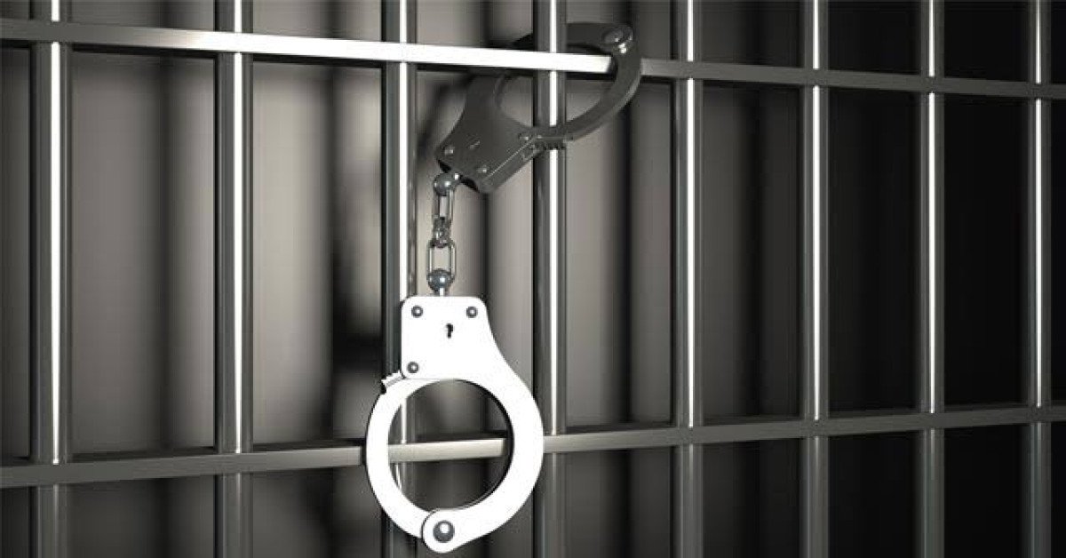 Sancionan con 25 años de cárcel a policía por matar a dos delincuentes en Argentina