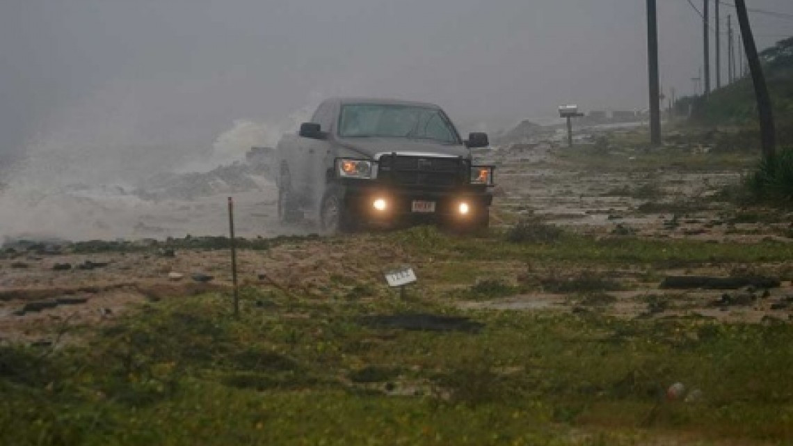 Trump visitará zonas afectadas por "Michael"