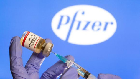Solicita Pfizer a EU autorización de uso del refuerzo de su vacuna contra el COVID-19 en adultos 