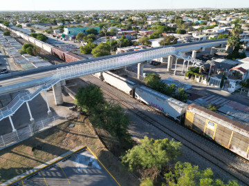 Inaugura alcaldesa Carmen Lilia Canturosas puente peatonal y vehicular; brinda mejor movilidad y seguridad a ciudadanos