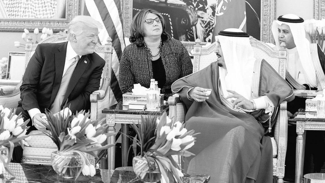 Trump llega a Arabia Saudí en su primera gira internacional