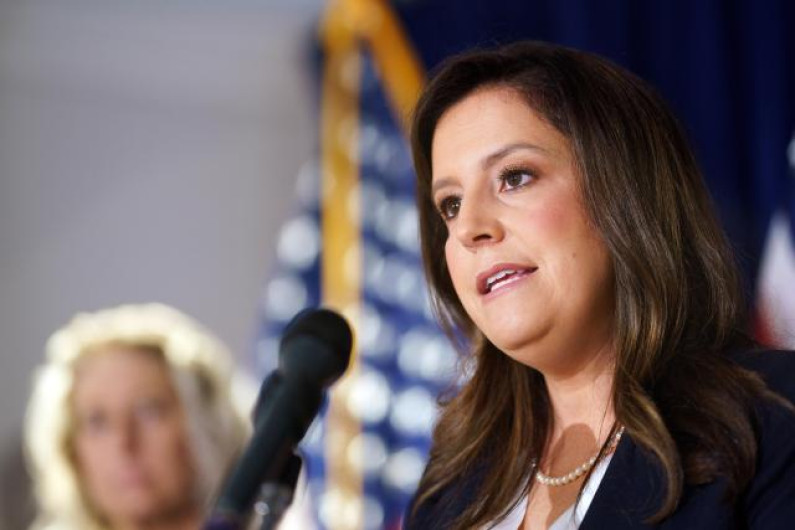 Trump elige como embajadora ante la ONU a Elise Stefanik