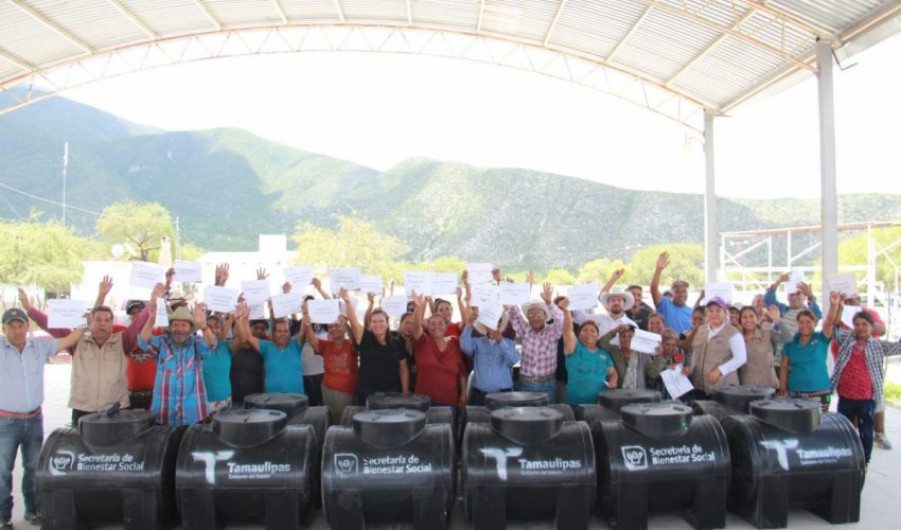 Lleva SEBIEN apoyos a familias de Bustamante