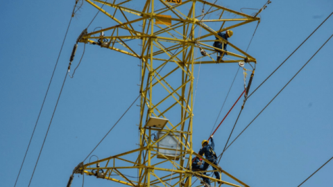 CFE restablece servicio al 99.79%; Tamaulipas y Chihuahua continúan con más de 89 mil usuarios sin luz