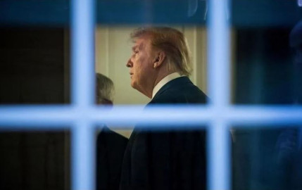 Trump amplía criterios para deportar a residentes extranjeros con historial criminal