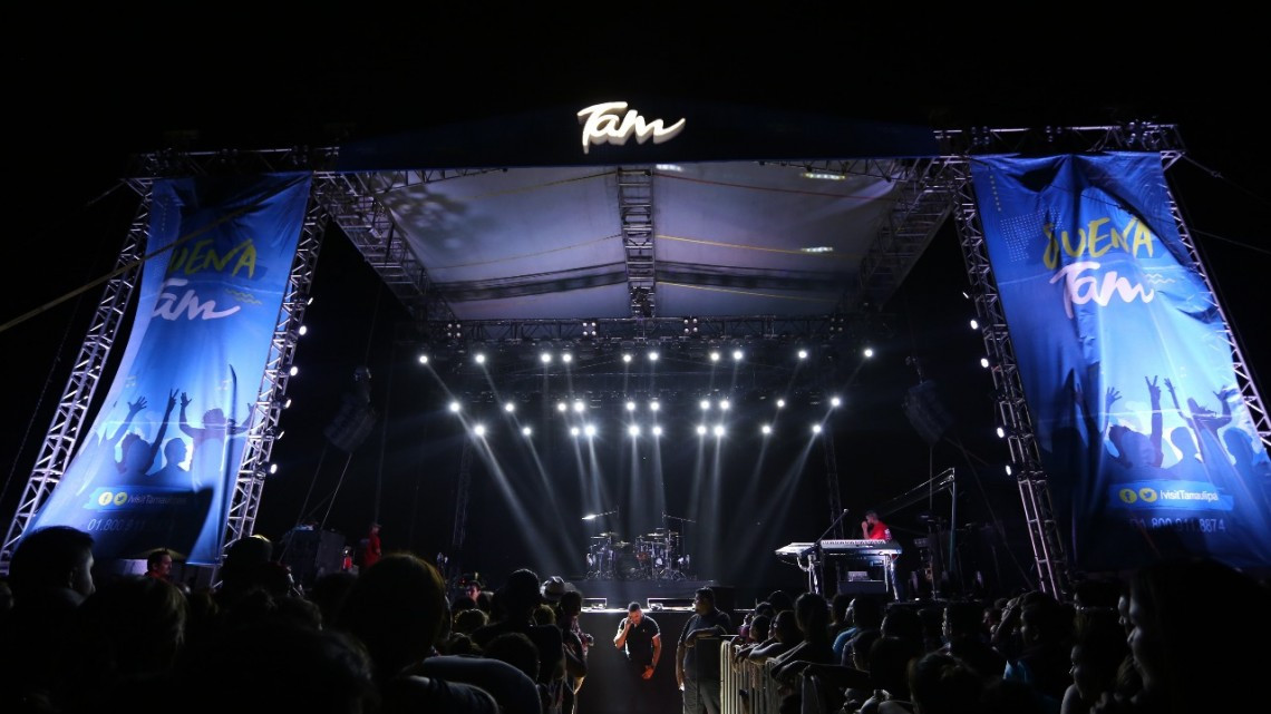 Llena Bronco el Parque Cultural 