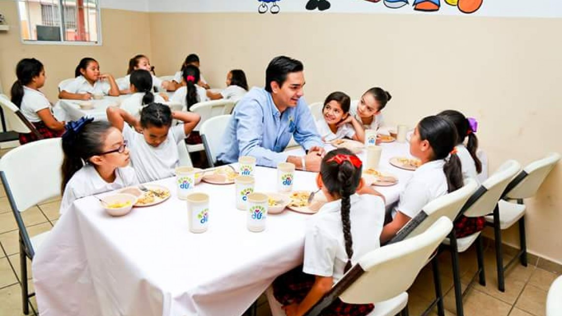 “Desayuna Bien” beneficia a alumnos de escuelas de nivel básico