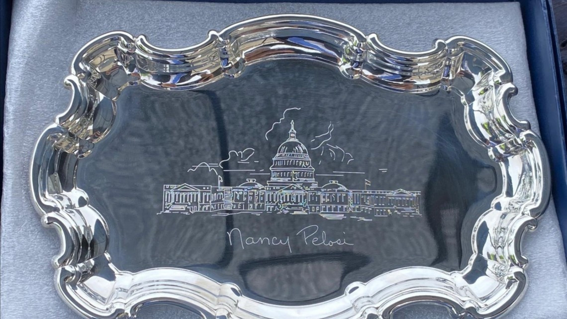 Abrazo de hermanad en el puente internacional Juárez-Lincoln