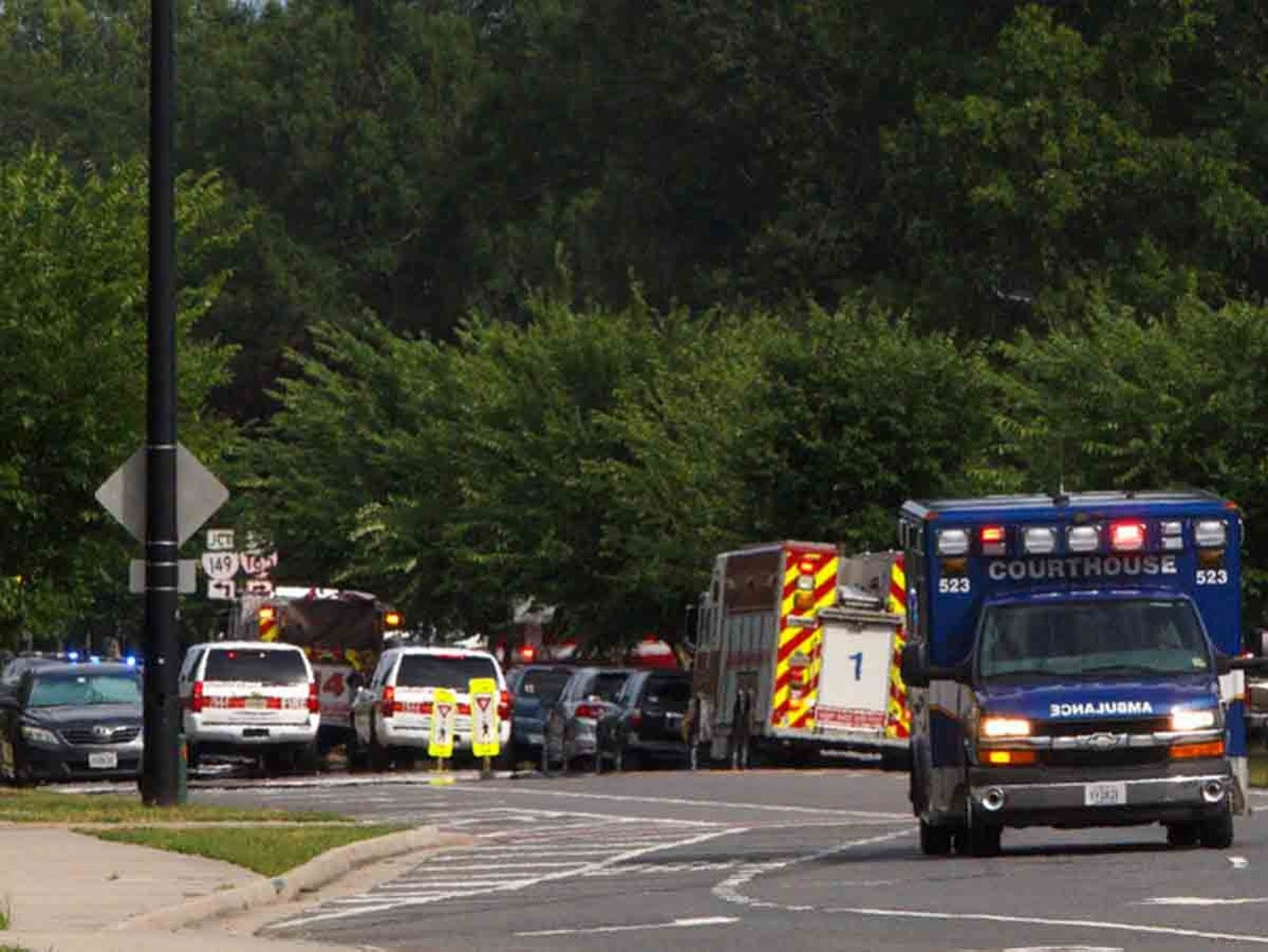 11 muertos tras tiroteo en Virginia Beach